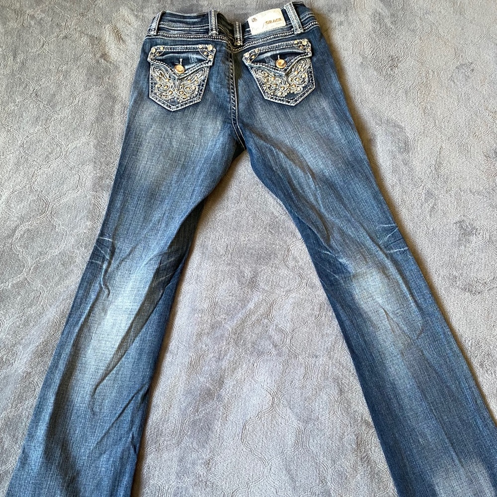 Grace in LA jeans - Picture 2 of 5